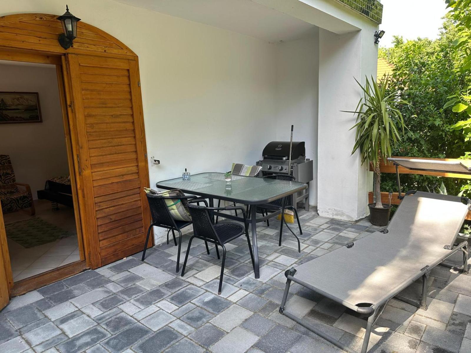 Parraghegy Apartman Villa Zalaszanto Eksteriør bilde